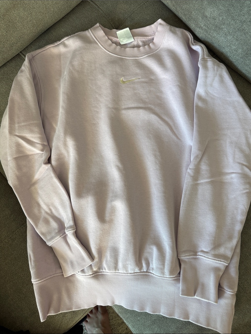 Nike Women’s Light Lavender Crewneck Sweatshirt